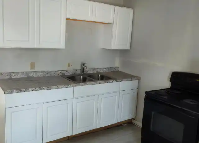 Property at 3733 Oregon Ave Unit 2nd fl, St. Louis, MO, 63118, 2 beds, 1 bath, [object Object]
