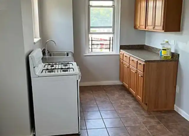 Property at 1 Dillon Rd Unit 4B, Larchmont, NY, 10538, 1 bed, 1 bath, [object Object]