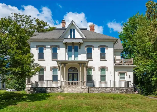 Property at 457 N Potomac St Unit 1, Hagerstown, MD, 21740, 2 beds, 2 baths, [object Object]