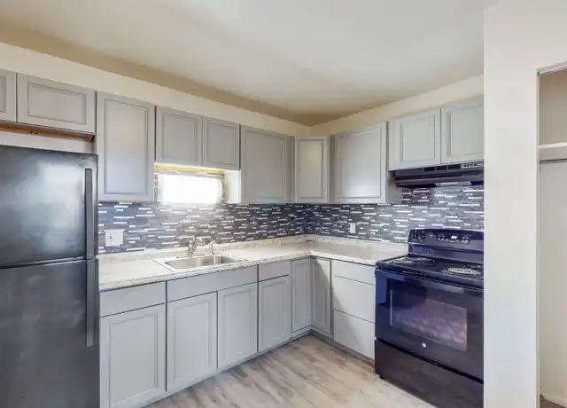 Property at 9846 Rosehill Rd Unit 9766, Berrien Springs, MI, 49103, 2 beds, 1 bath, [object Object]