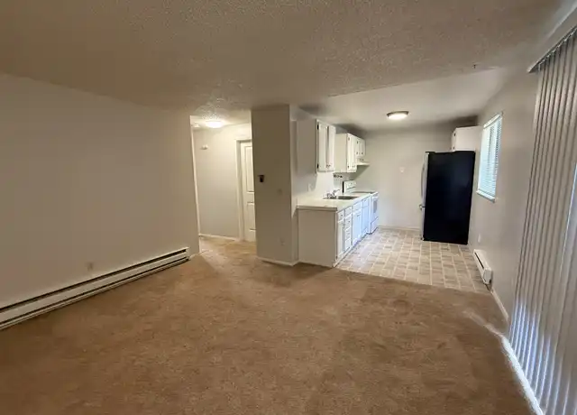 Property at 2704 S 256th Pl Unit C, Kent, WA, 98032, 2 beds, 1 bath, [object Object]
