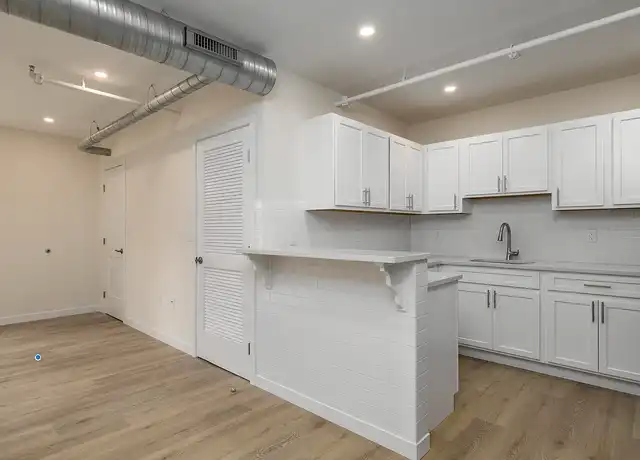 Property at 584 Main St, Middletown, CT, 06457, 0 beds, 1 bath, [object Object]