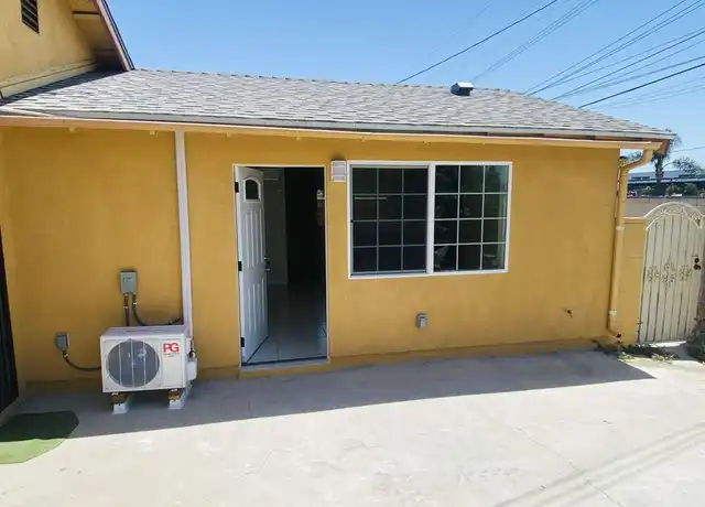 Property at 2558 W Lullaby Ln, Anaheim, CA, 92804, 0 beds, 1 bath, [object Object]