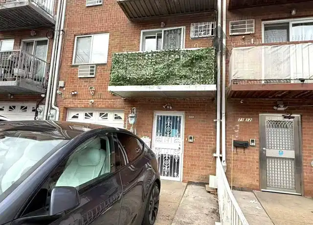 Property at 71-14 163rd St Unit 2nd fl, Flushing, NY, 11365, 3 beds, 2 baths, [object Object]