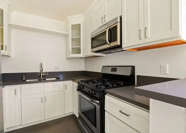 Property at 918 6th St Unit 10, Santa Monica, CA, 90403, 1 bed, 1 bath, [object Object]