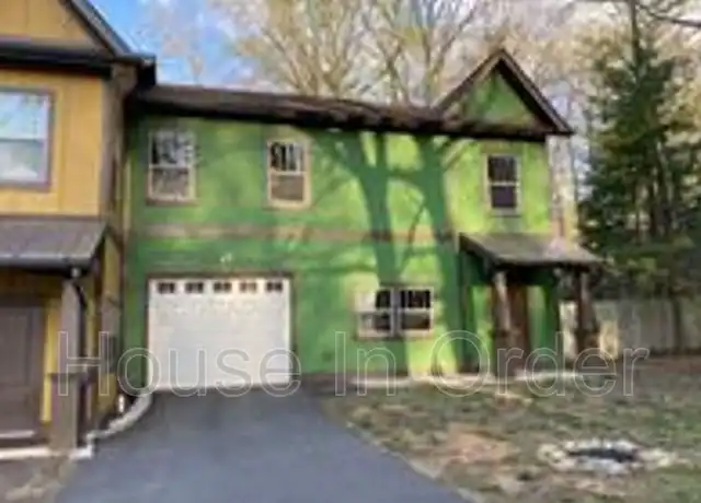 Property at 30 Manatee Ct, Asheville, NC, 28803, 3 beds, 2.5 baths, [object Object]