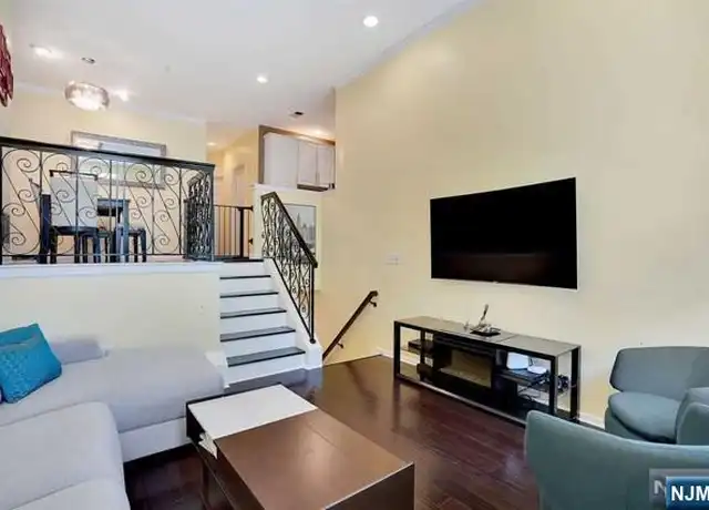 Property at 400 Kingston Ct, West New York, NJ, 07093, 2 beds, 2 baths, [object Object]