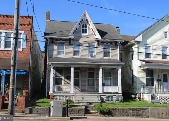 Property at 40 N Main St, Red Lion, PA, 17356, 1 bed, 1 bath, [object Object]