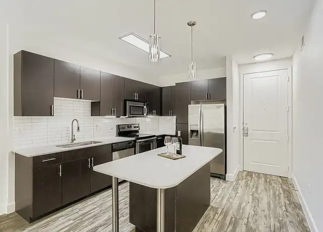 Property at The Hopkins - 3101 Smith St, Houston, TX, 77006, 0-2 beds, 1-2 bath, [object Object]