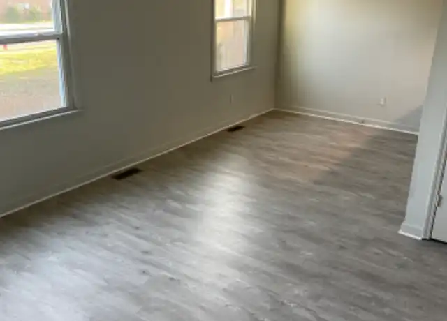 Property at 116 Wichita Dr, Nicholasville, KY, 40356, 2 beds, 1 bath, [object Object]