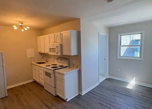 Property at 548 E High St Unit 7, Pottstown, PA, 19464, 1 bed, 1 bath, [object Object]
