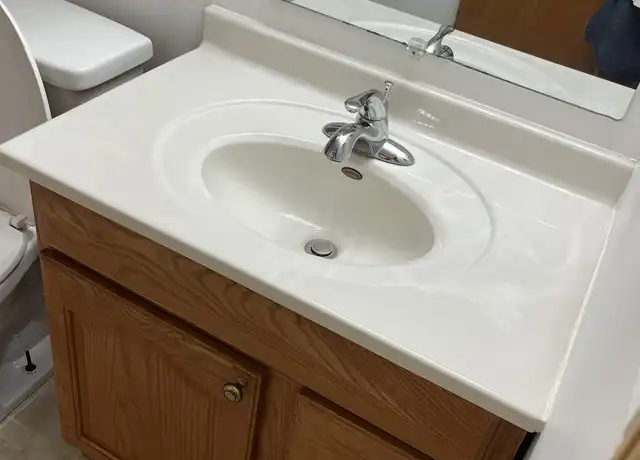 Property at 5625 Lake Elbo Rd Unit 1, Manhattan, KS, 66502, 1 bed, 1 bath, [object Object]