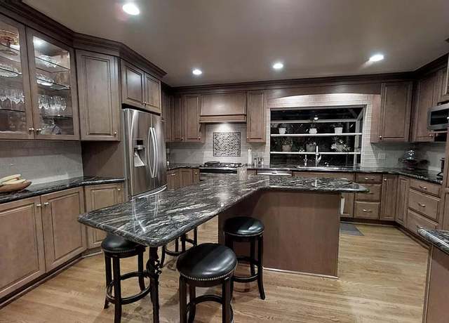 Photo of 1261 6th St, Hermosa Beach, CA 90254