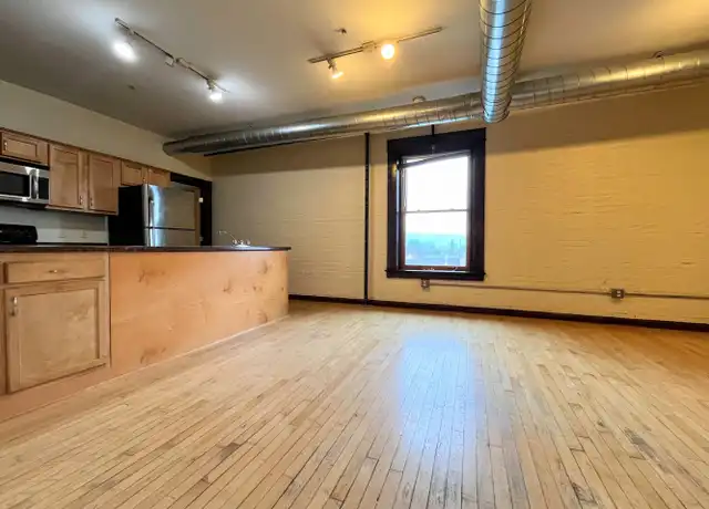 Property at 346 Connecticut St Unit 405, Buffalo, NY, 14213, 2 beds, 1 bath, [object Object]