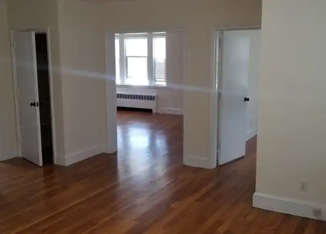 Property at 552 Belmont St, Watertown, MA, 02472, 1 bed, 1 bath, [object Object]