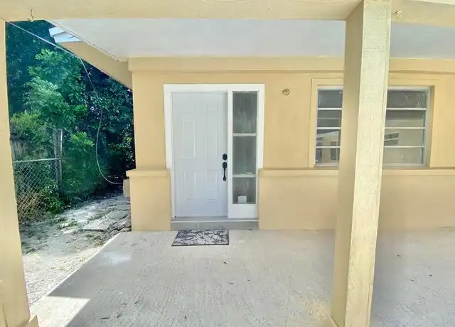 Property at 660 NE 34th Ct Unit 3, Oakland Park, FL, 33334, 1 bed, 1 bath, [object Object]