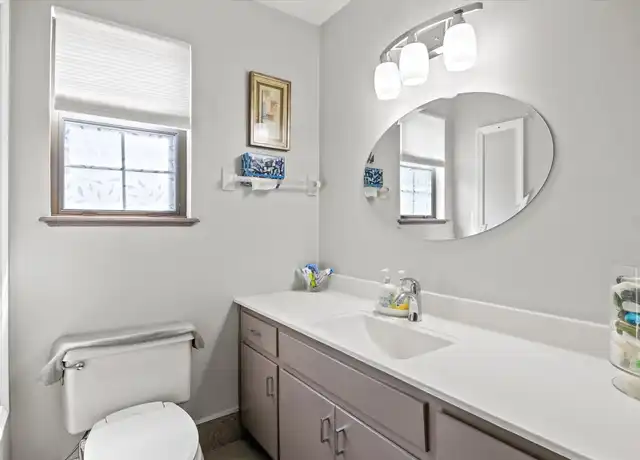 Property at 738 Riggins Rd, Tallahassee, FL, 32308, 2 beds, 2 baths, [object Object]