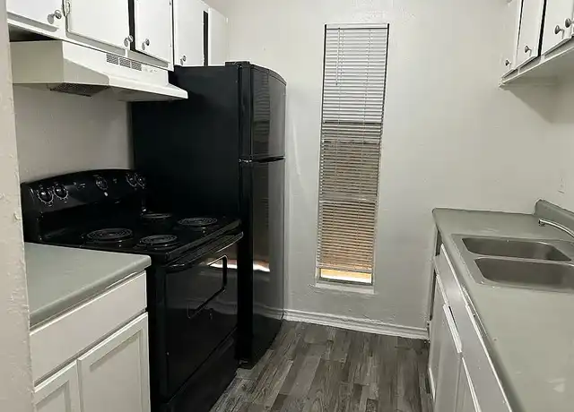 Property at Sierra Hermosa Apartments - 3254 Las Vegas Trl, Fort Worth, TX, 76116, 1-2 bed, 1-2.5 bath, [object Object]