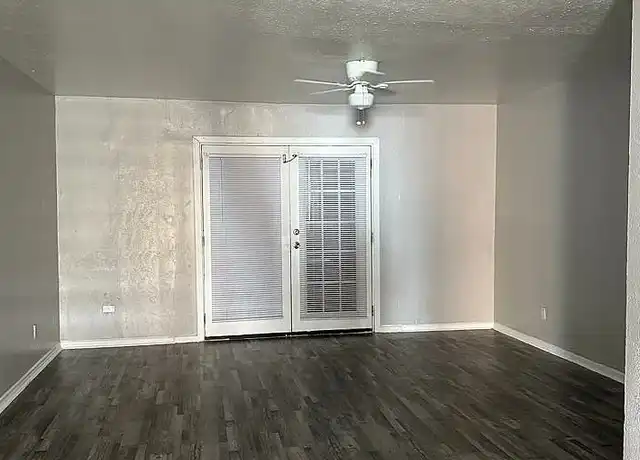 Property at Sierra Hermosa Apartments - 3254 Las Vegas Trl, Fort Worth, TX, 76116, 1 bed, 1 bath, [object Object]