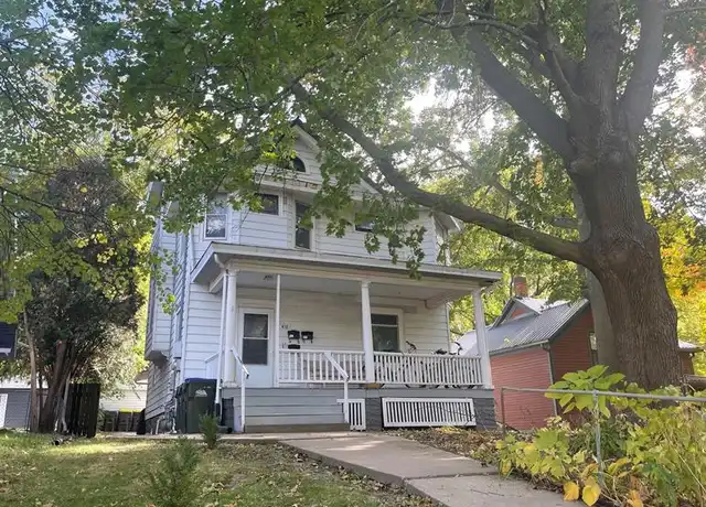 Property at 412 S Governor St Unit C, Iowa City, IA, 52240, 1 bed, 1 bath, [object Object]