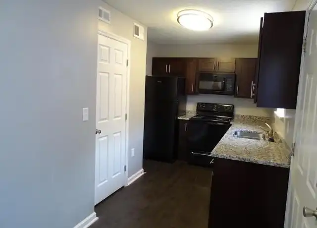 Property at 202 Saint James Ave, Goose Creek, SC, 29445, 2 beds, 1 bath, [object Object]