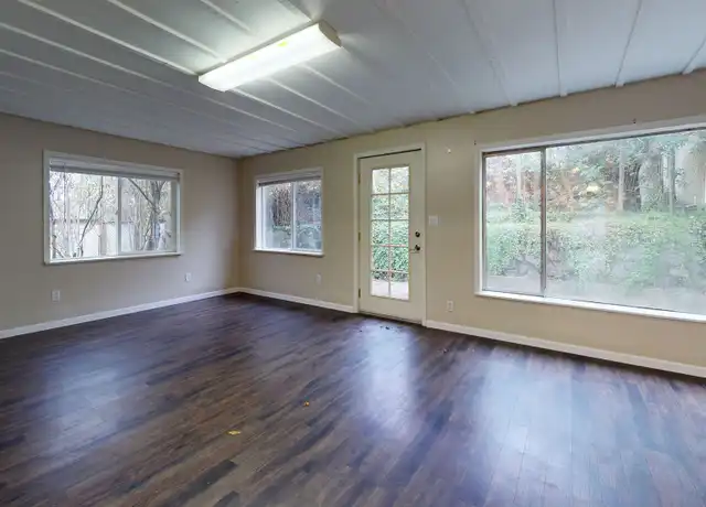 Property at 1740 Olympic Ave, Bremerton, WA, 98312, 2 beds, 1 bath, [object Object]