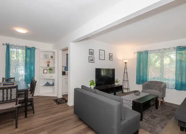 Property at 1017 NE 14th Ave Unit 6, Fort Lauderdale, FL, 33304, 2 beds, 1 bath, [object Object]