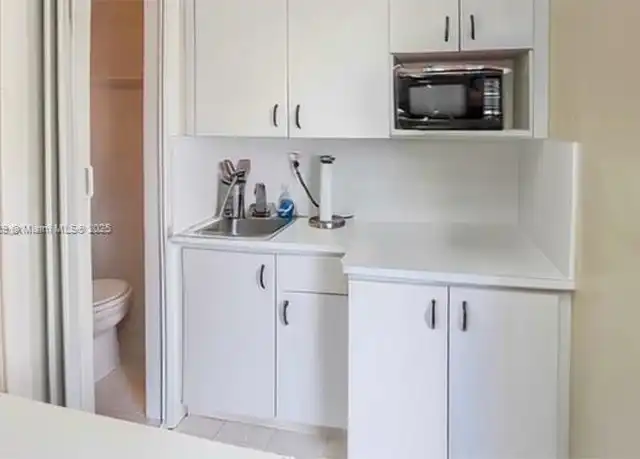 Property at 2910 SW 102nd Ave #1, Miami, FL, 33165, 1 bed, 1 bath, [object Object]