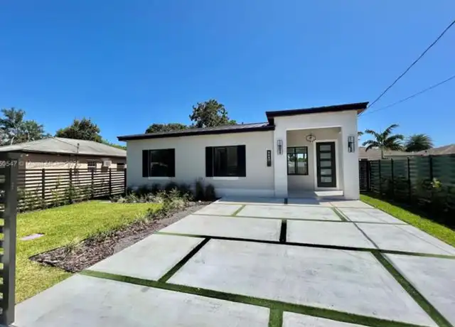 Property at 8880 SW 126th Ter, Miami, FL, 33176, 3 beds, 2 baths, [object Object]