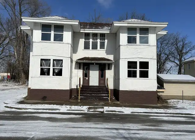 Property at 107 E Davis St Unit 3, Danville, IL, 61832, 2 beds, 1 bath, [object Object]