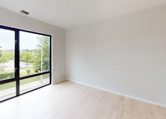 Property at 47 W Elm St Unit 203, Brockton, MA, 02301, 1 bed, 1 bath, [object Object]