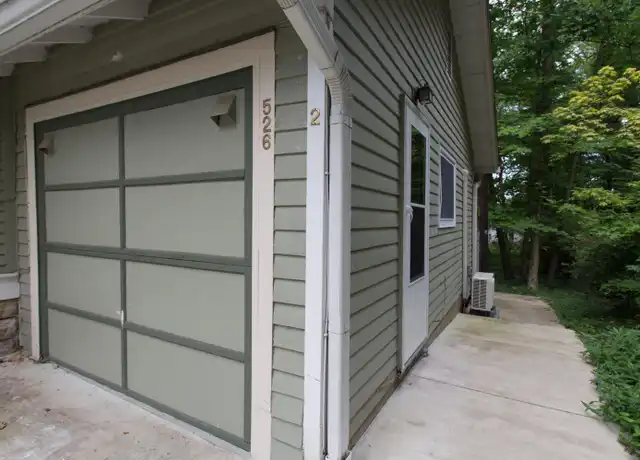 Property at 526 S Woodlawn Ave Unit 2, Bloomington, IN, 47401, 1 bed, 1 bath, [object Object]
