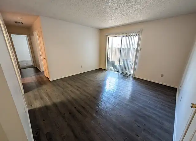 Property at 520 Linda Dr Unit 2/2, San Marcos, TX, 78666, 2 beds, 2 baths, [object Object]