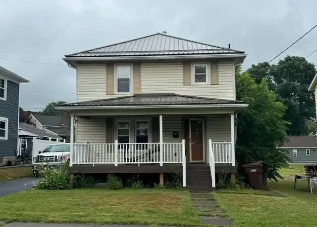 Property at 414 Summit St, Grove City, PA, 16127, 3 beds, 1 bath, [object Object]