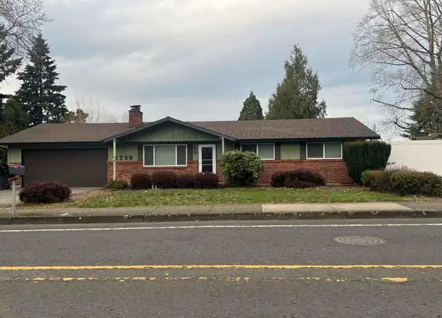 Property at 8235 SE Clackamas Rd, Portland, OR, 97267, 3 beds, 2 baths, [object Object]