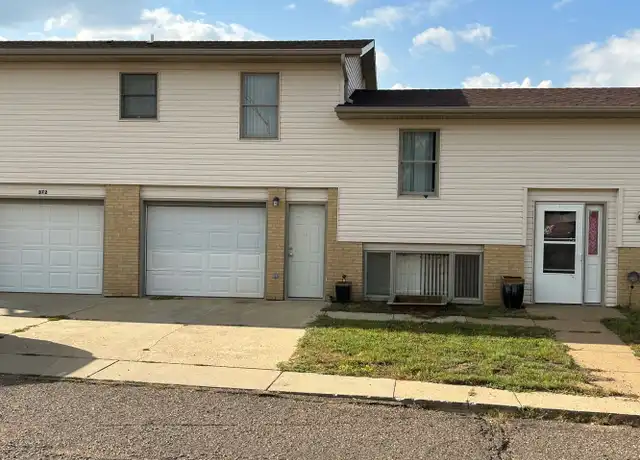 Property at 372 W 8th St, Dickinson, ND, 58601, 3 beds, 2.5 baths, [object Object]