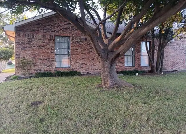Property at 524 Stonehenge Dr, Grand Prairie, TX, 75052, 3 beds, 2 baths, [object Object]