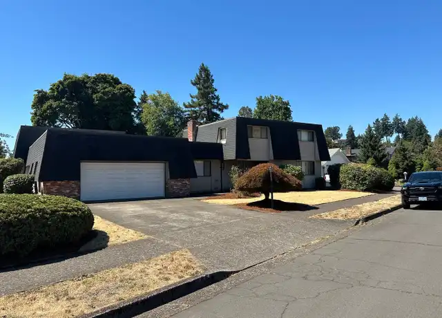 Property at 1380 Flintridge Ave, Eugene, OR, 97401, 3 beds, 2.5 baths, [object Object]