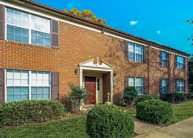 Photo of 301 Oakshire Dr, Virginia Beach, VA 23454