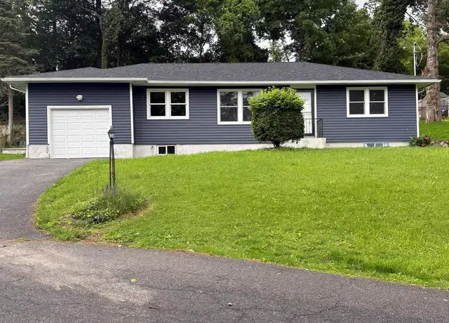 Property at 1 Crescent Ct, Peekskill, NY, 10566, 3 beds, 1 bath, [object Object]