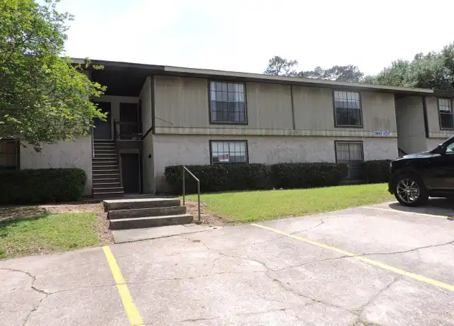 Property at 305 W Maggie St Apt 7, Leesville, LA, 71446, 2 beds, 1.5 baths, [object Object]