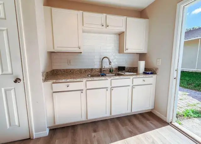 Property at 8754 Hare Ave, Jacksonville, FL, 32211, 1 bed, 1 bath, [object Object]