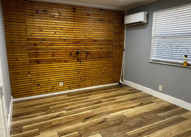 Property at 804 SW 2nd St, Fort Lauderdale, FL, 33312, 0 beds, 1 bath, [object Object]