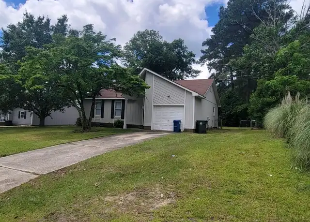 Property at 912 Hollydale Ln, Fayetteville, NC, 28314, 3 beds, 2 baths, [object Object]