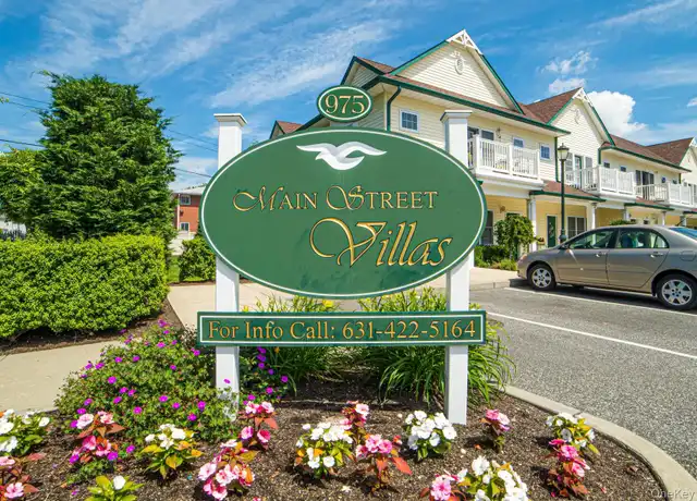 Property at 975 Main St Unit 17, Farmingdale, NY, 11735, 2 beds, 2 baths, [object Object]