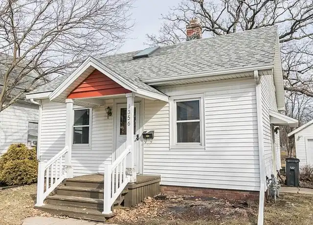 Property at 1356 G Ave NE, Cedar Rapids, IA, 52402, 2 beds, 2 baths, [object Object]