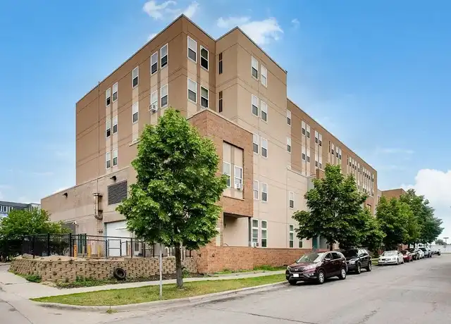Property at University Dale Apartments - 627 Aurora Ave, Saint Paul, MN, 55104, 1-2 bed, 1 bath, [object Object]