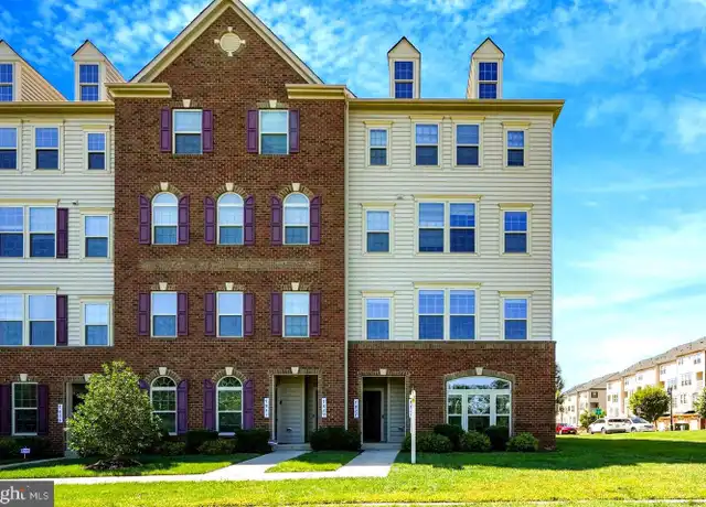 Property at 7825 Culloden Crest Ln, Gainesville, VA, 20155, 3 beds, 2.5 baths, [object Object]