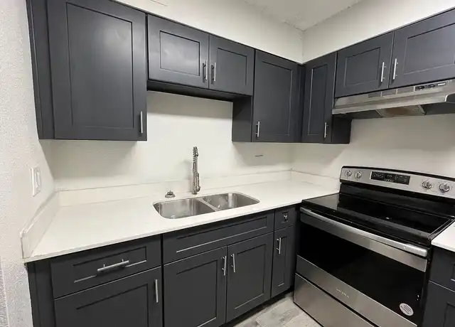 Property at The Edge on Seventeen - 2501 W Ocotillo Rd, Phoenix, AZ, 85017, 2 beds, 1 bath, [object Object]
