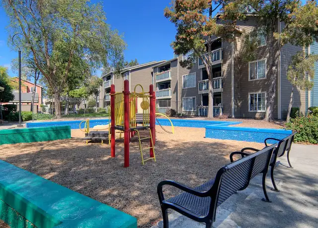 Photo of 440 Dixon Landing Rd, Milpitas, CA 95035